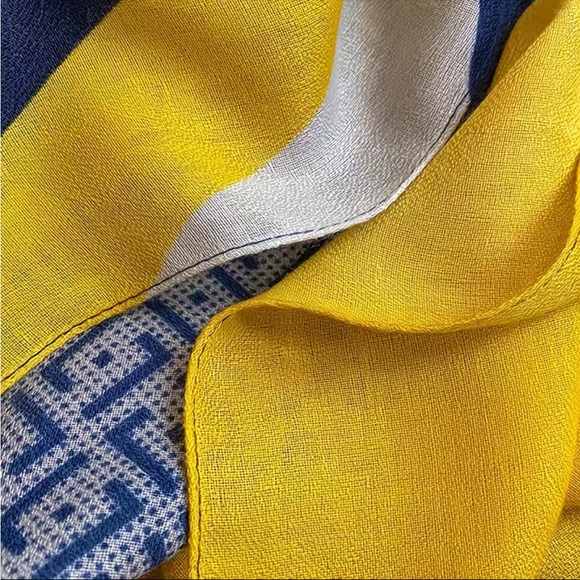 ✨NEW✨LUXE BLUE, WHITE & GOLD LONG SHAWL SCARF - Picture 4 of 6